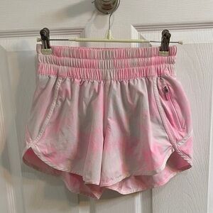 Lululemon MIAMI PINK Diamond Dye White Tracker Athletic Shorts 4” Sz 4 Hotty Hot
